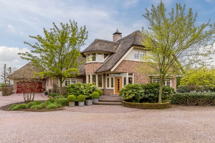 Photo 8 of Voorstraat 45