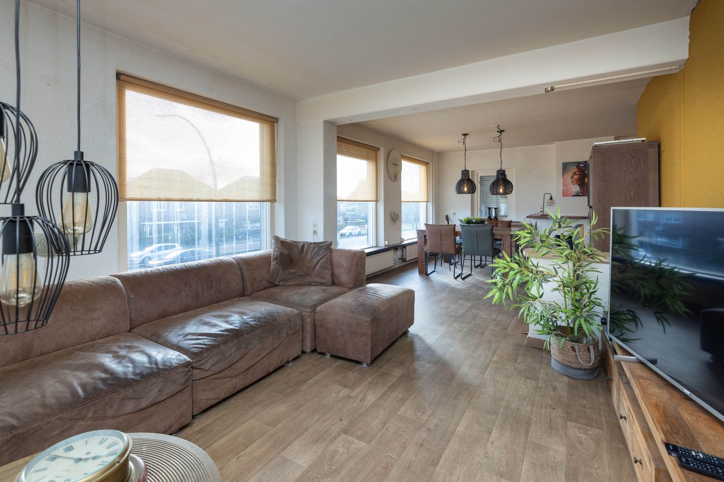 View photo 3 of Oldenzaalsestraat 413