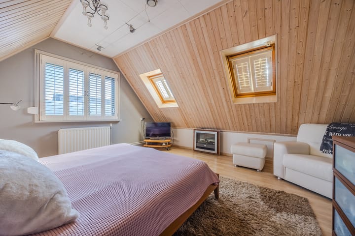 Photo 40 of Graaf van Vlaanderenstraat 16