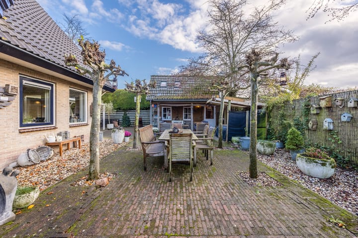 Photo 46 of Graaf van Vlaanderenstraat 16