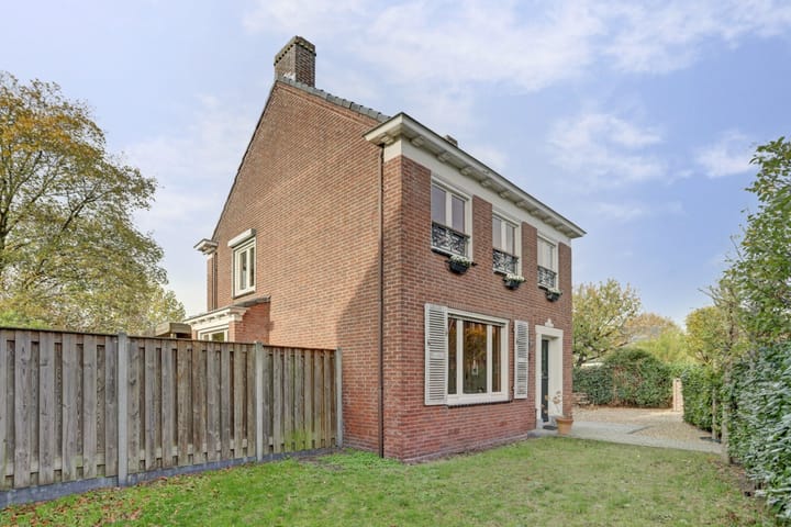 Foto 37 van Achterstraat 6-A