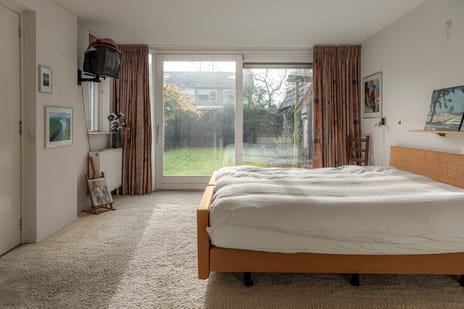 Splitting 2 secondary image