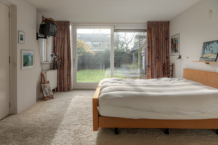 Photo 2 of Splitting 2