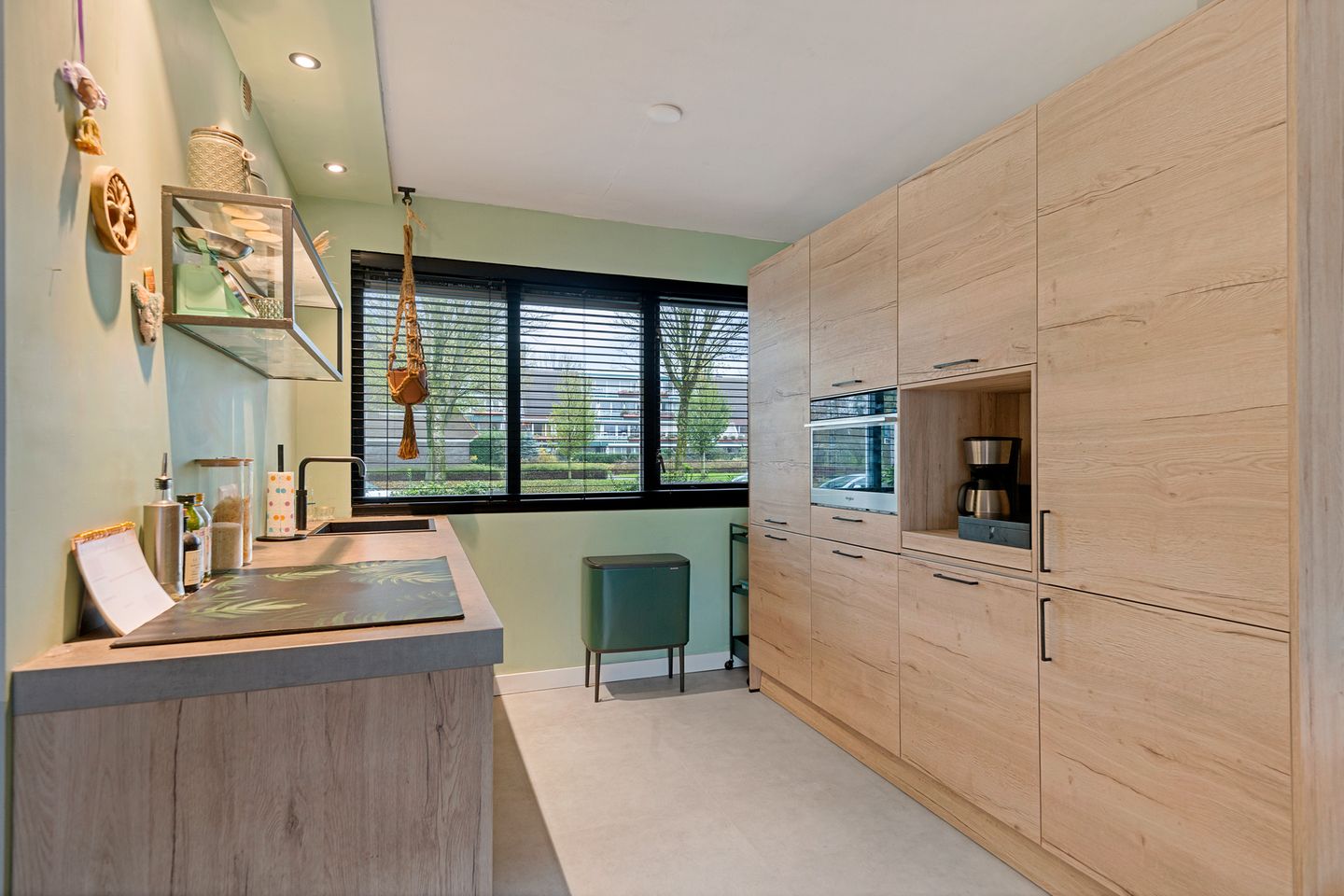 Foto 10 van Schweitzerlaan 41