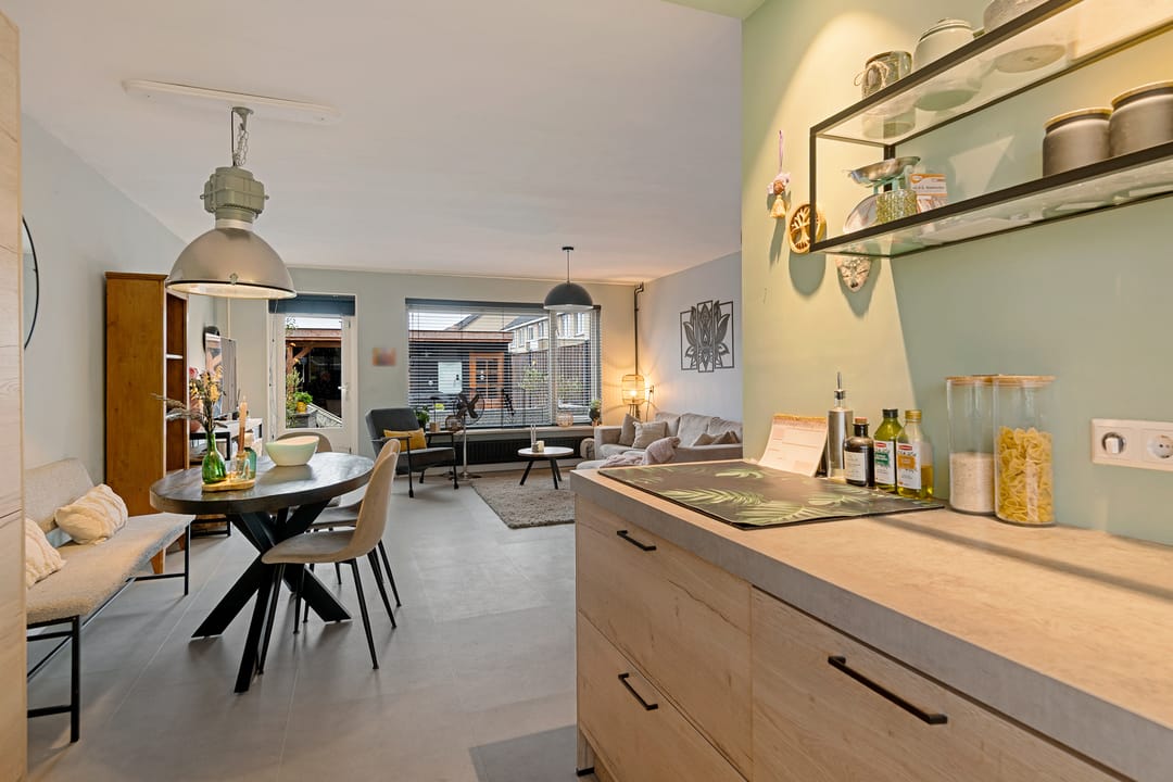 Foto 11 van Schweitzerlaan 41