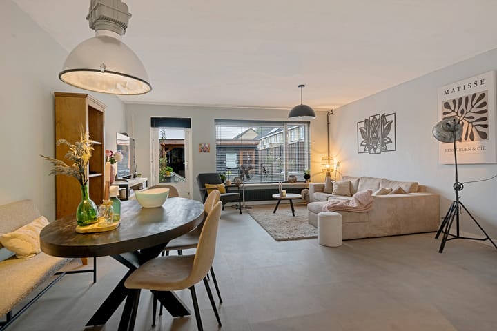 Foto 12 van Schweitzerlaan 41