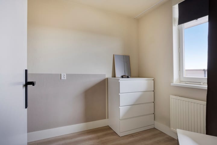 Foto 18 van Schepen van Ommerenstraat 383