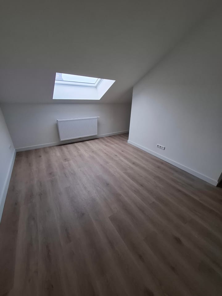 Photo 14 of Emmastraat 28