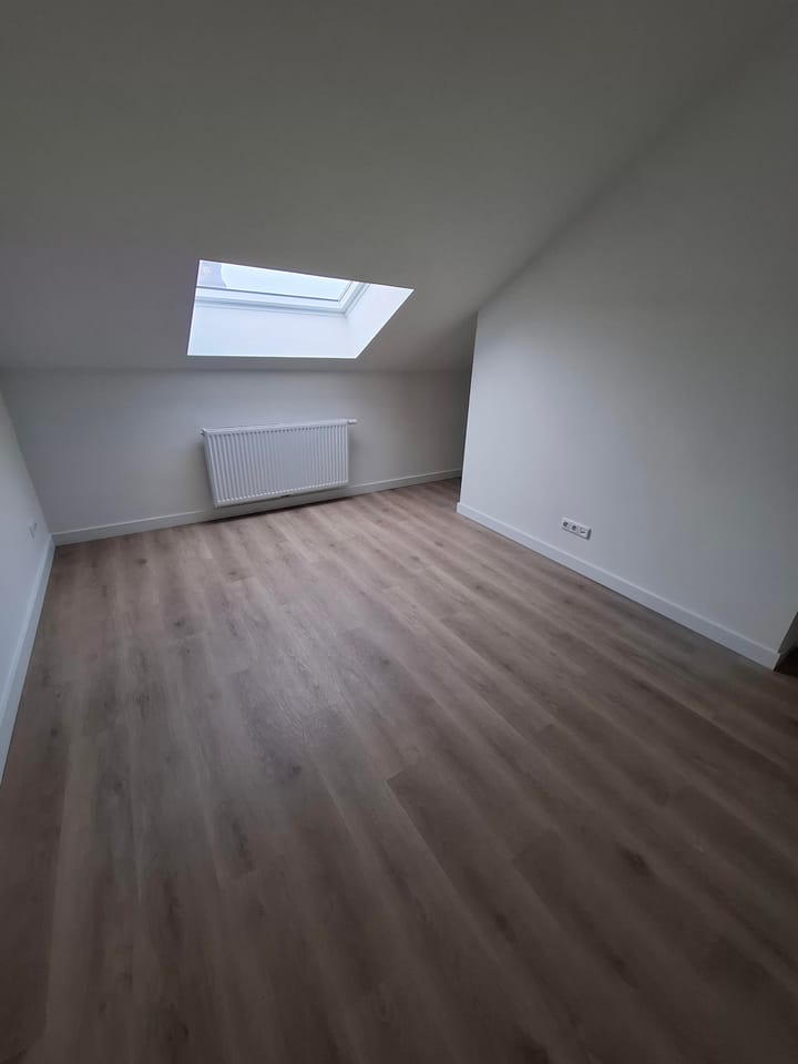 Photo 15 of Emmastraat 28