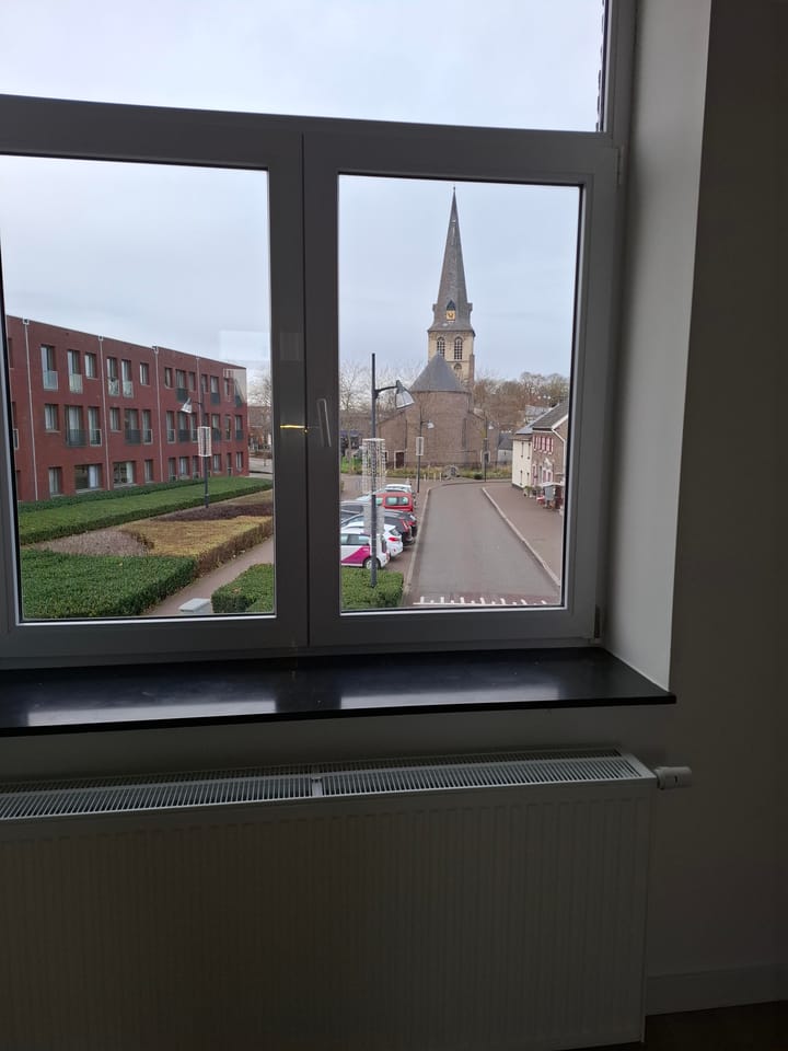 Photo 10 of Emmastraat 28