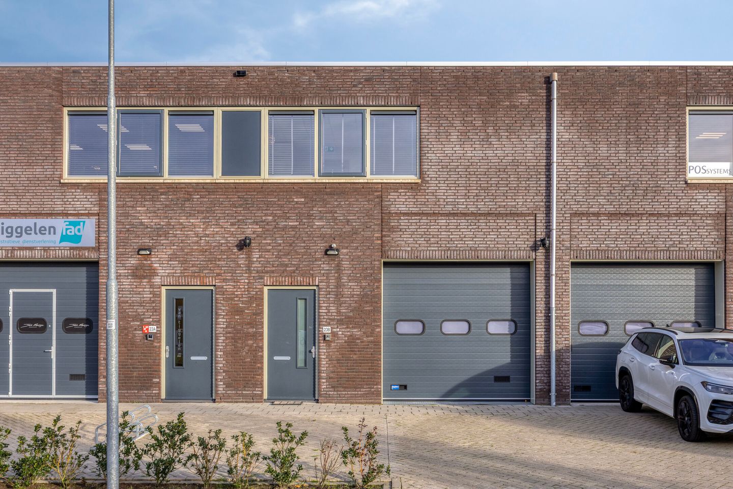 View photo 1 of Plantageweg 23-b