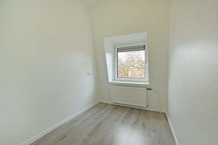 Foto 16 van Delftselaan 114