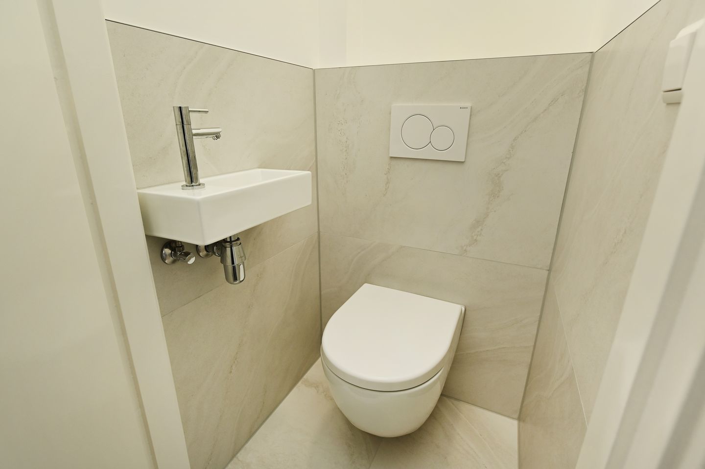 Foto 19 van Delftselaan 114