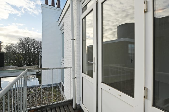 Foto 26 van Delftselaan 114