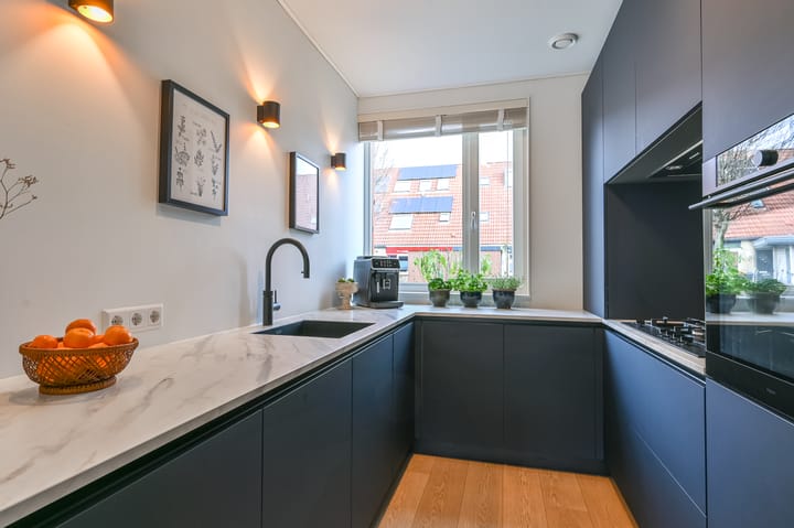 Foto 4 van Ingen-Houszstraat 10