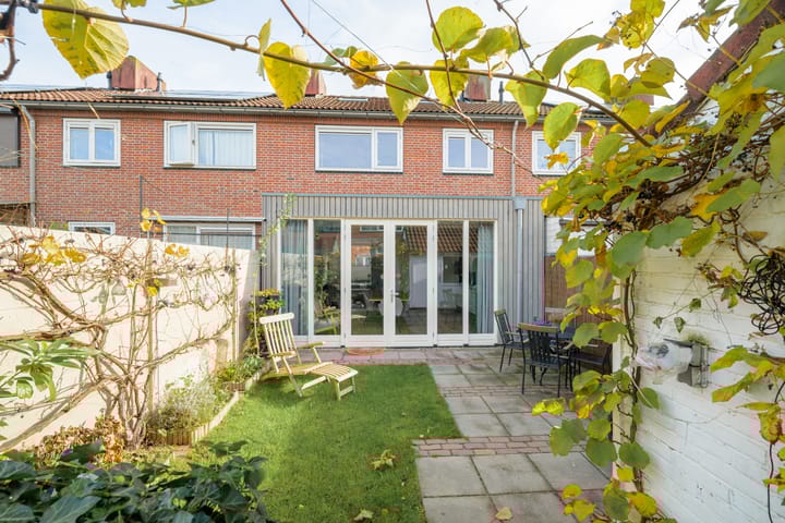 Photo 5 of Curaçaostraat 30