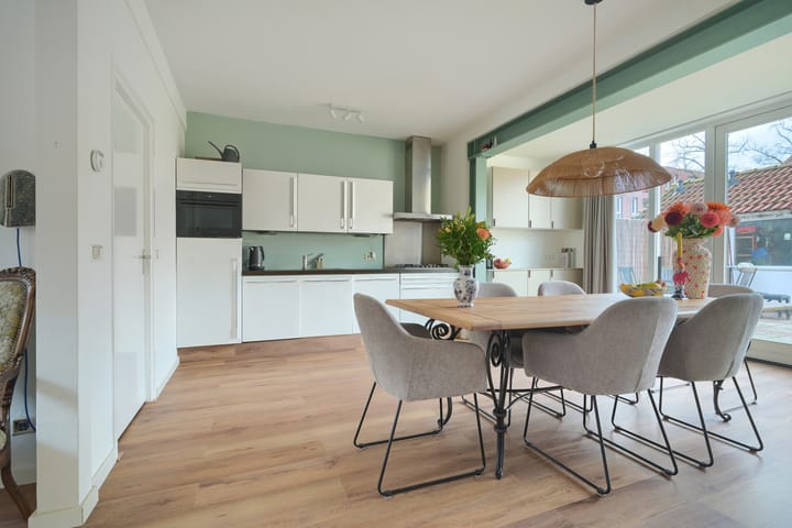 Photo 15 of Curaçaostraat 30