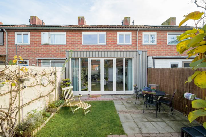 Photo 36 of Curaçaostraat 30