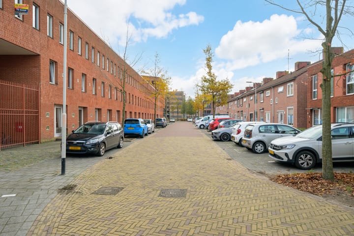 Photo 52 of Curaçaostraat 30