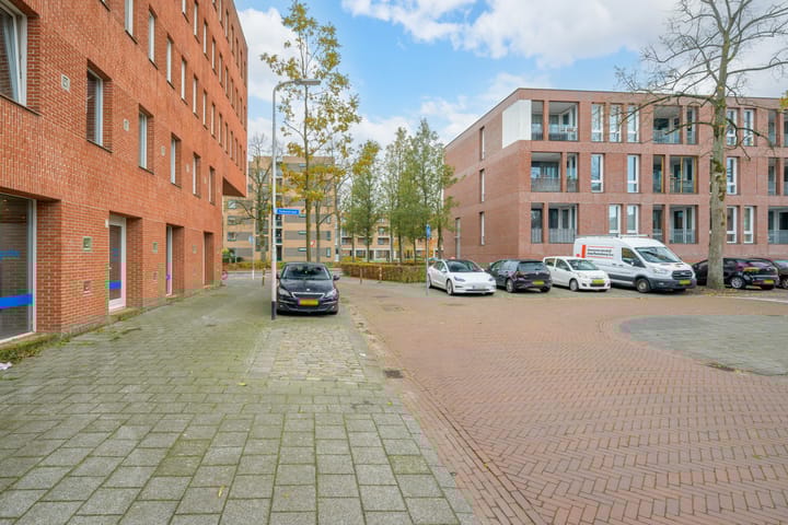 Photo 54 of Curaçaostraat 30