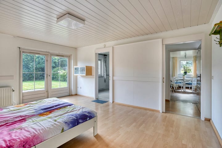 Photo 43 of Pastoor Thijssenlaan 24