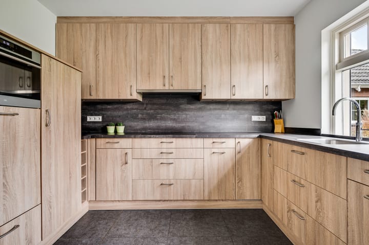 Photo 16 of Pastoor Thijssenlaan 24