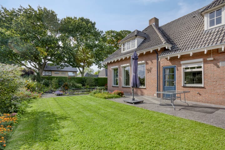 Photo 56 of Pastoor Thijssenlaan 24