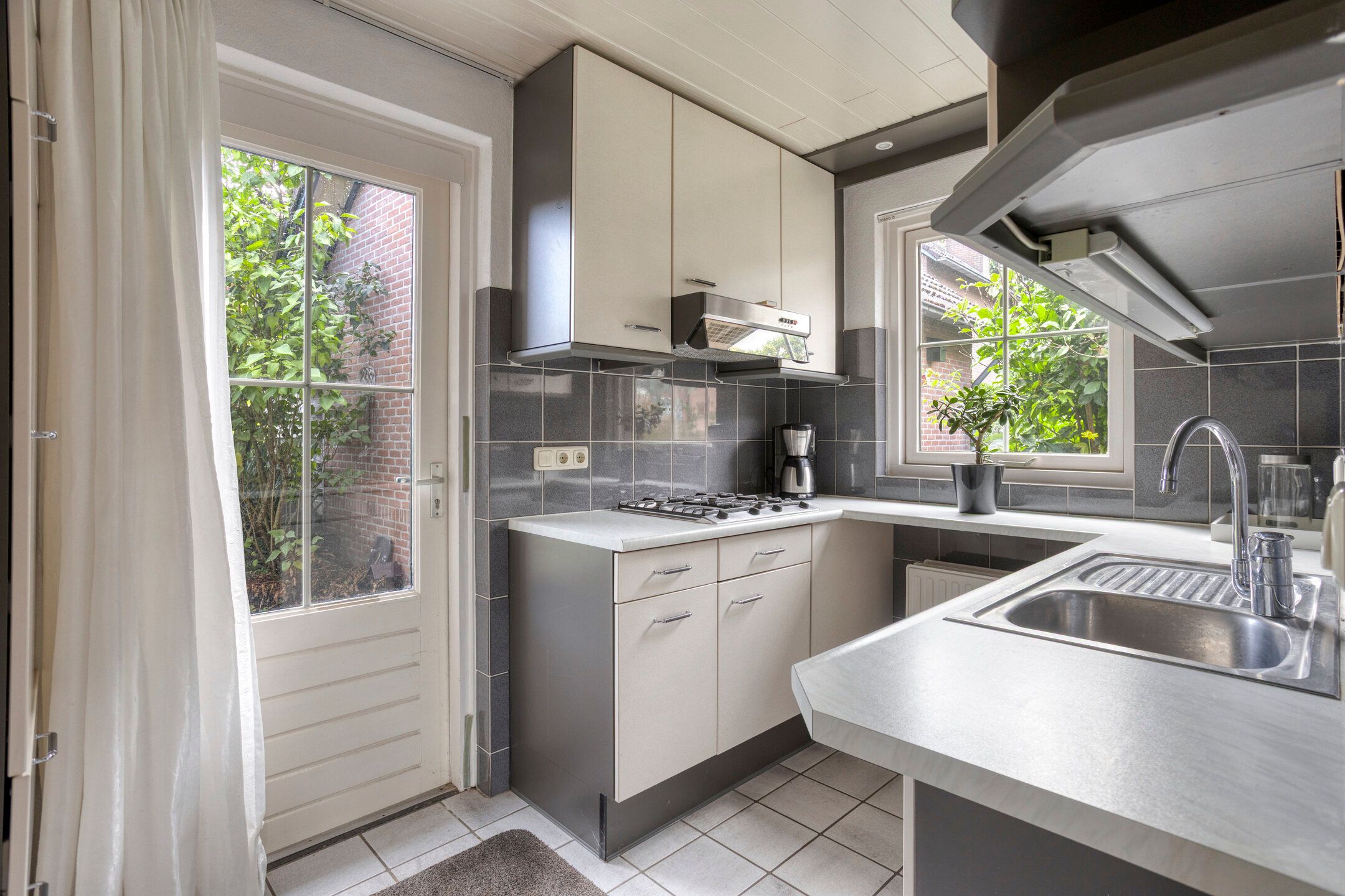 Foto 39 van Pastoor Thijssenlaan 24