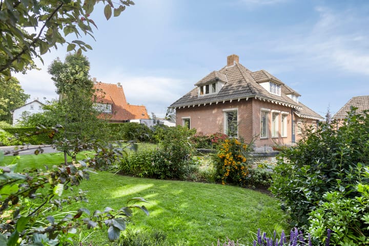 Photo 53 of Pastoor Thijssenlaan 24