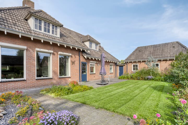 Photo 55 of Pastoor Thijssenlaan 24