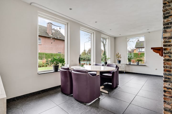 Photo 11 of Pastoor Thijssenlaan 24