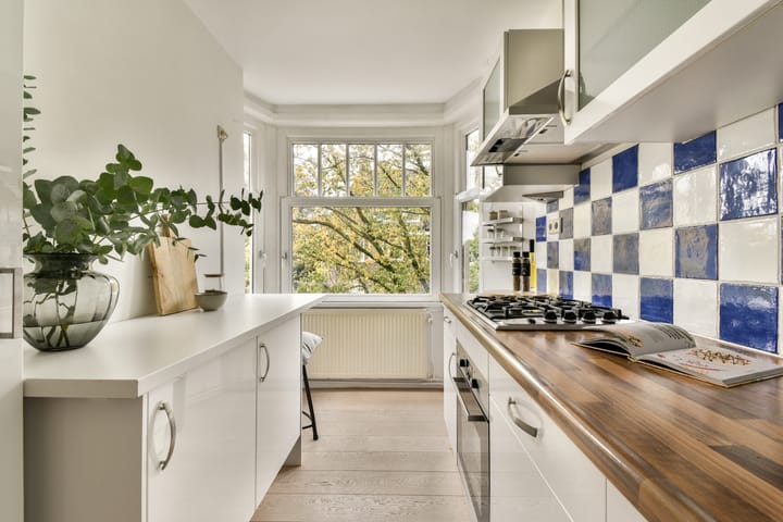 Photo 11 of Albert Neuhuysstraat 30-3