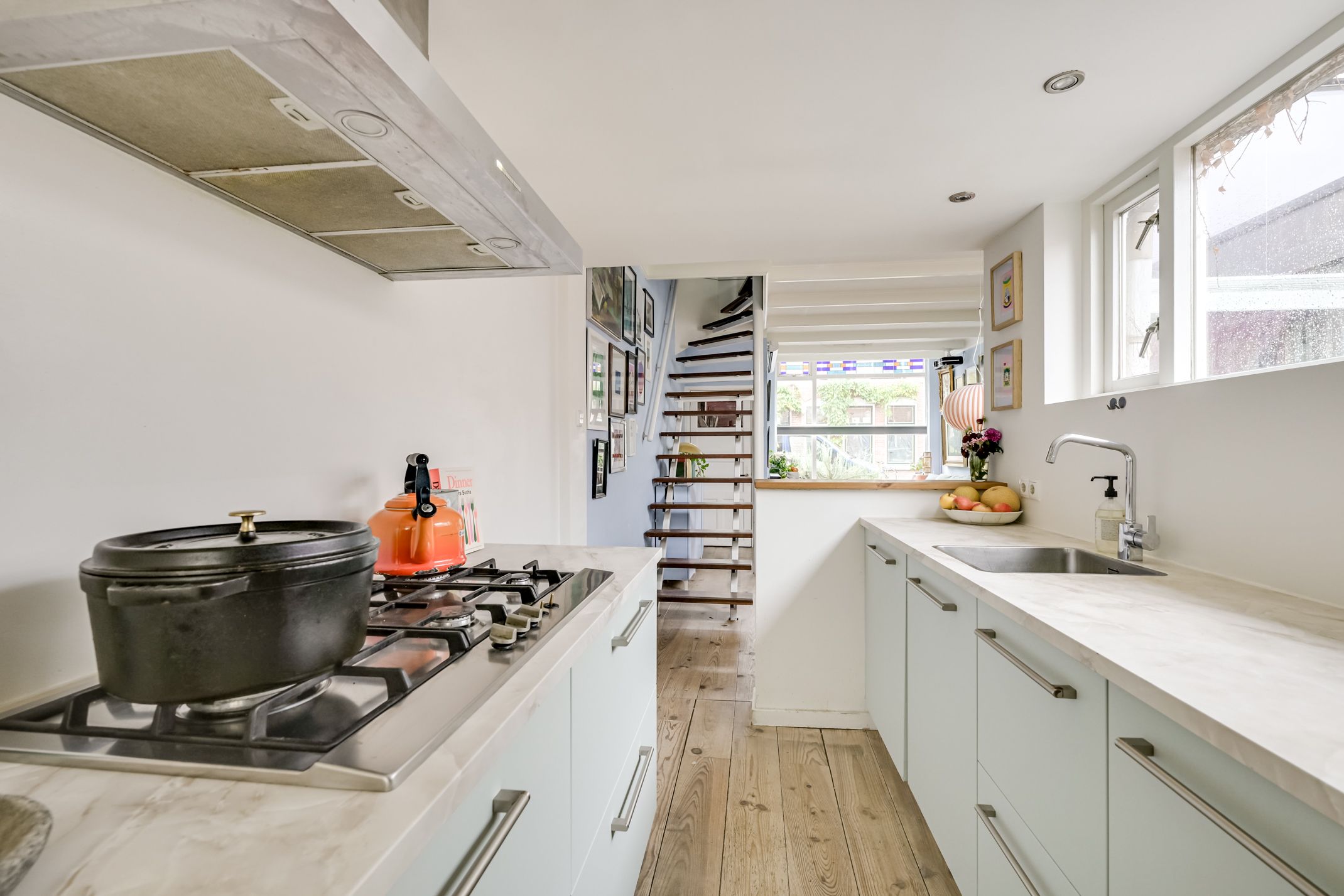 Foto 15 van Leliestraat 18