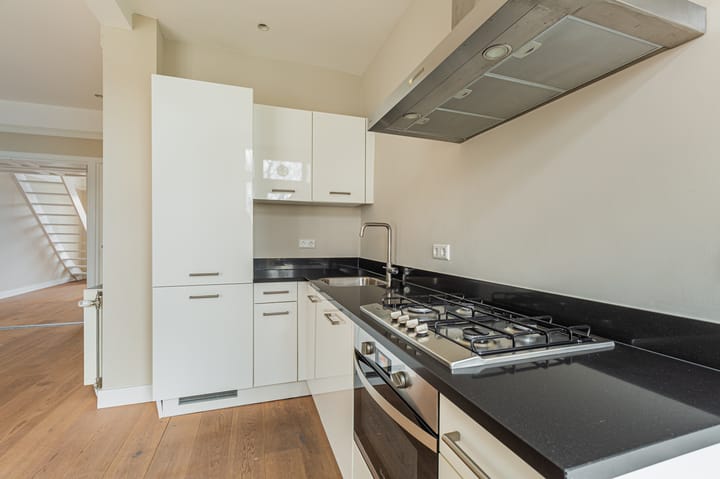 Photo 10 of Maasstraat 79-3