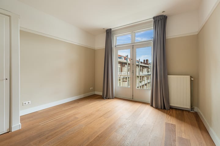 Photo 17 of Maasstraat 79-3