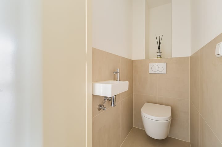 Photo 22 of Maasstraat 79-3