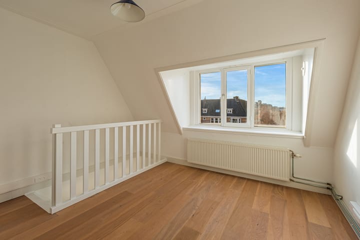 Photo 27 of Maasstraat 79-3