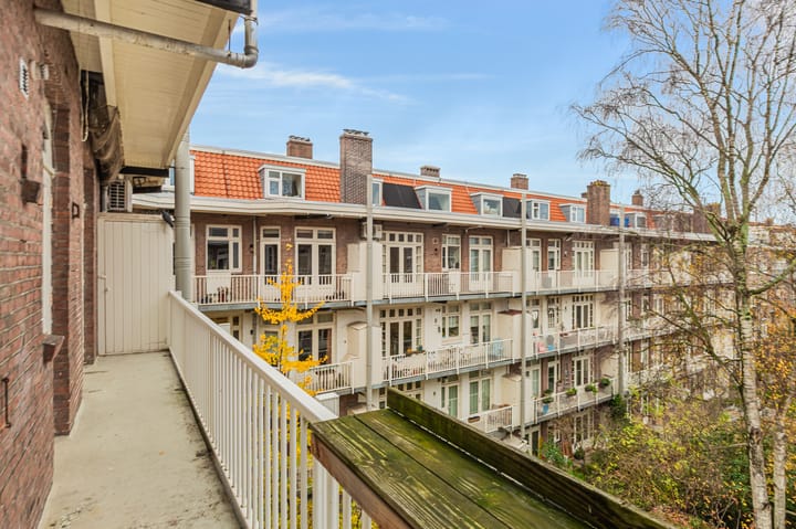 Photo 6 of Maasstraat 79-3