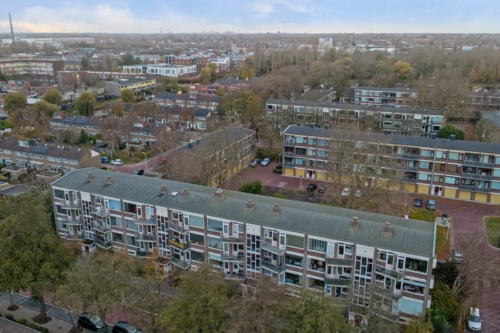 Photo 5 of Leeuwerikstraat 51