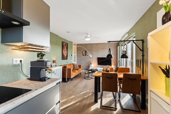 Photo 24 of Adriaen Blockstraat 8