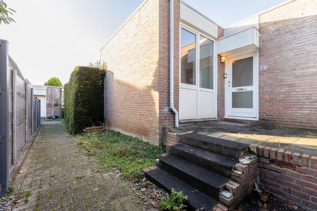 Photo 2 of Vrusschemigerweg 28