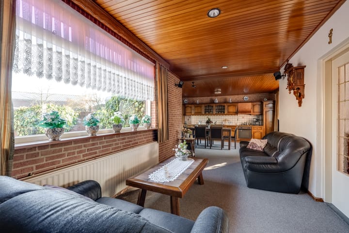 Photo 6 of Elzenstraat 12