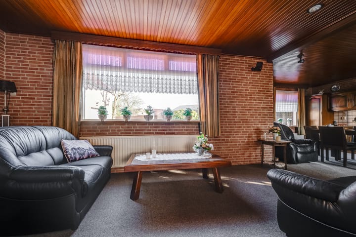 Photo 11 of Elzenstraat 12