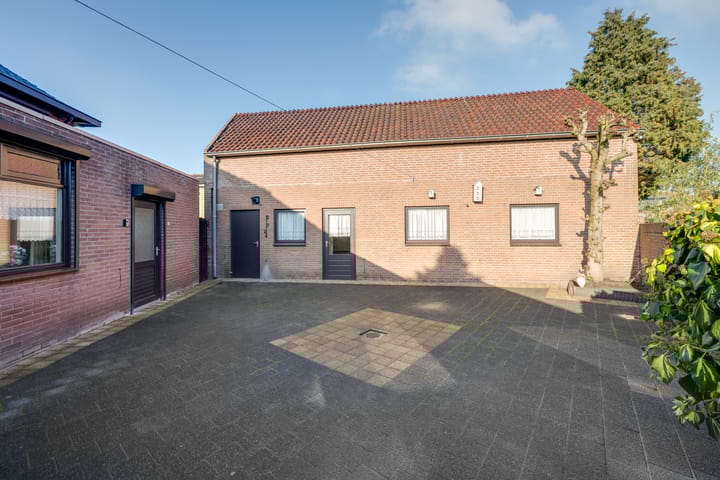 Photo 22 of Elzenstraat 12