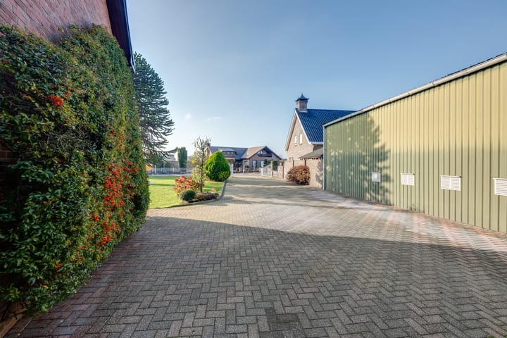 Photo 23 of Elzenstraat 12