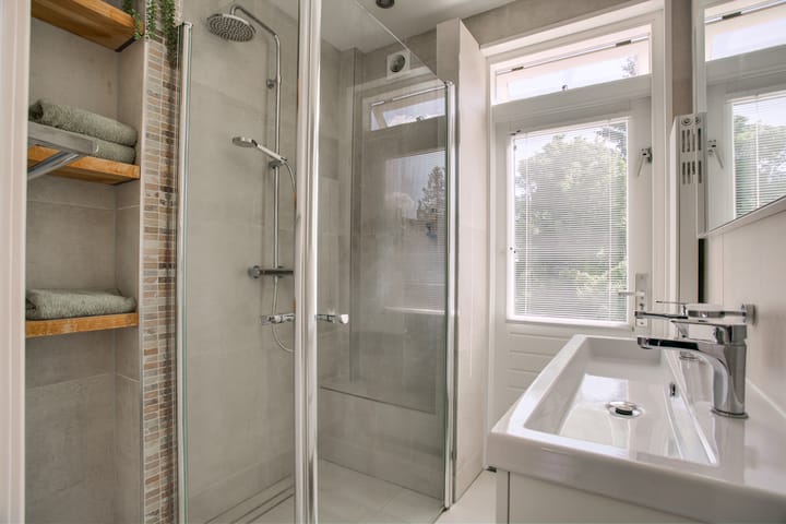 Photo 26 of Coornhertstraat 59