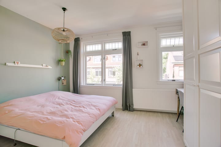 Photo 29 of Coornhertstraat 59