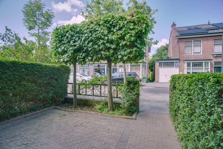 Photo 5 of Coornhertstraat 59