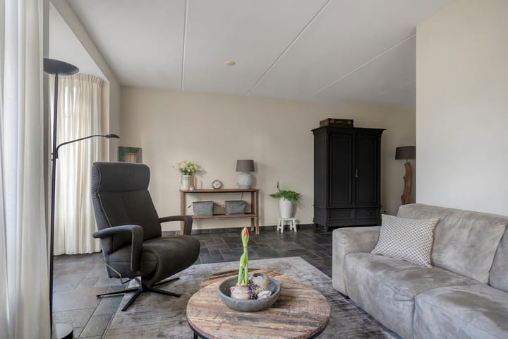 Foto 8 van Caspersstraat 27