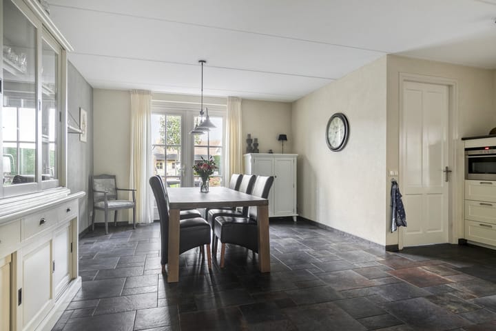 Foto 12 van Caspersstraat 27